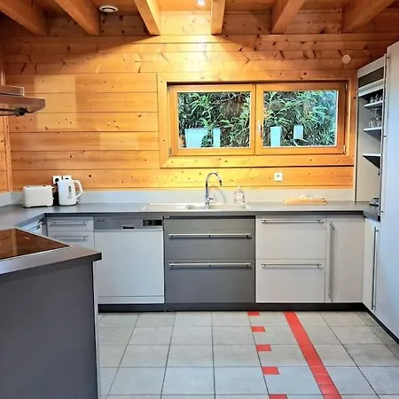 Domaine La Clairiere Le Chene Grande Maison Avec Sauna Terrasse Brasero Et Baby-foot Сasa de vacaciones